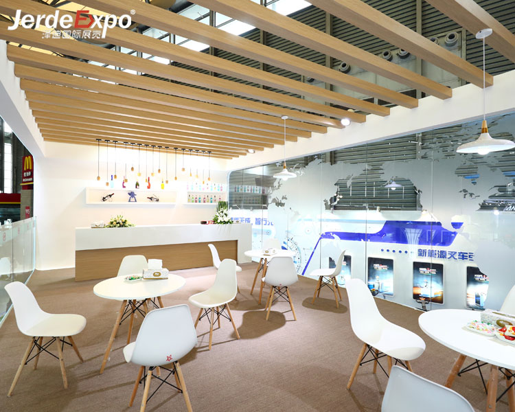 展會搭建公司要如何協(xié)助參展商搭配展臺 才能收獲參展者的芳心？